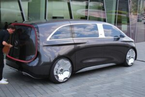 Bezoek aan Mercedes-Benz museum werd een soort "Back to the Future". Zo gaaf!